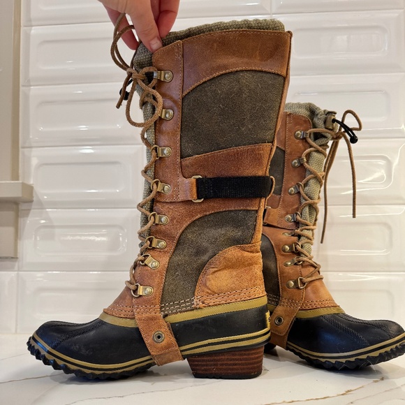 SOREL Conquest Carly Waterproof Boots - Picture 1 of 4